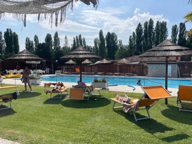 Hotel Tenuta Santo Stefano Campagnola Emilia Buitenkant foto